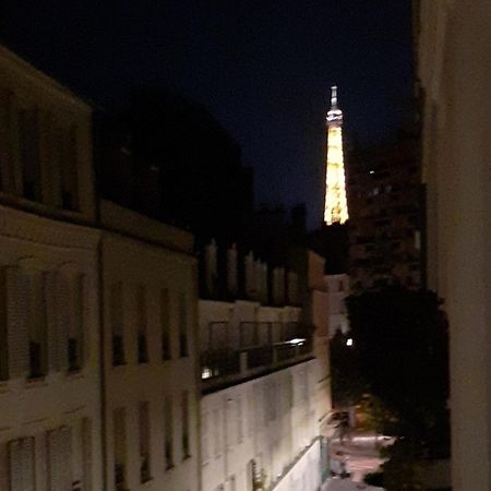 Апартаменти Calme Et Proche Tour Eiffel Париж Екстер'єр фото